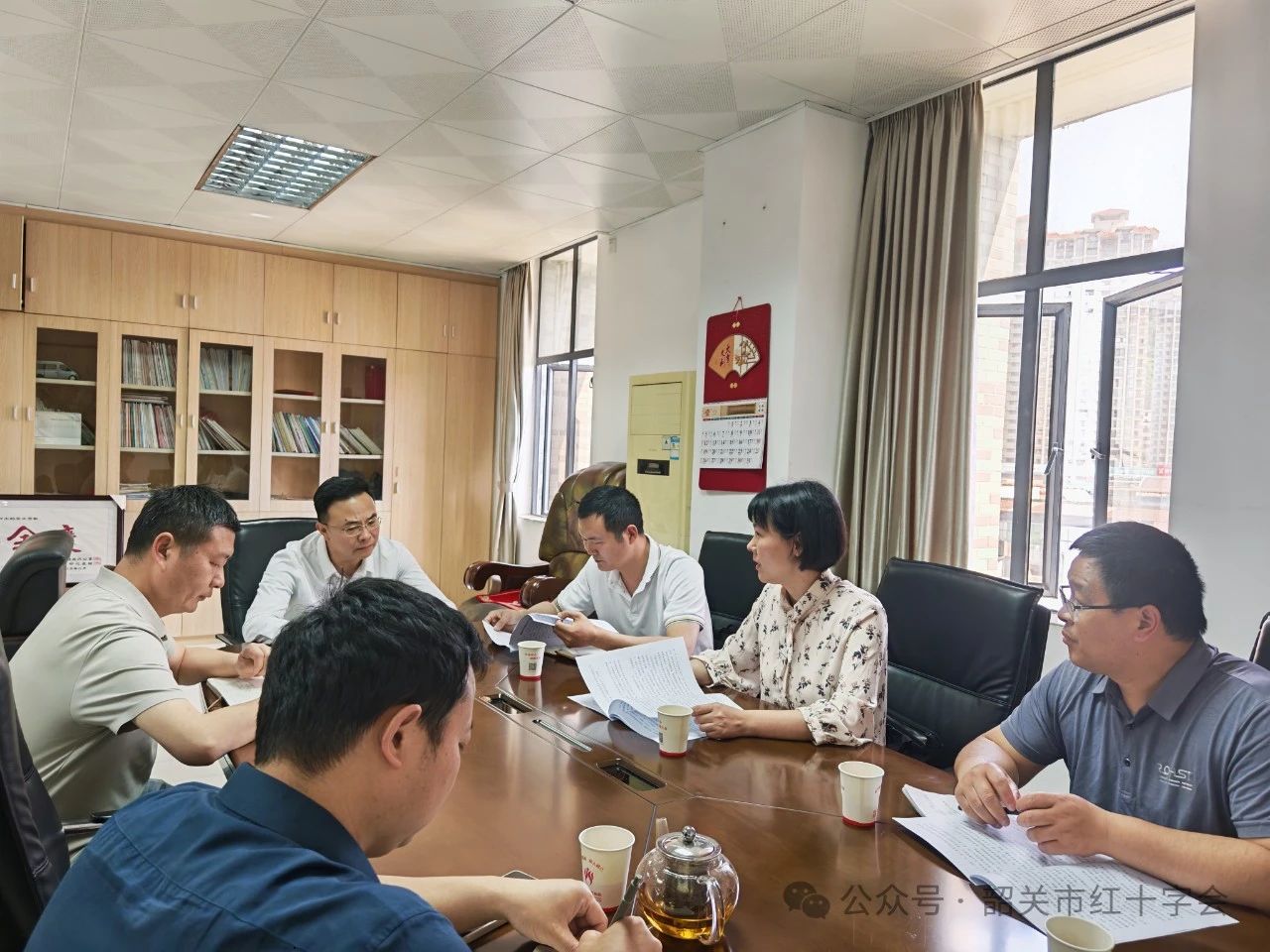 党旗引领热血情 人道精神践初心 韶关市红十字会党员干部带头无偿献血传递爱心正能量