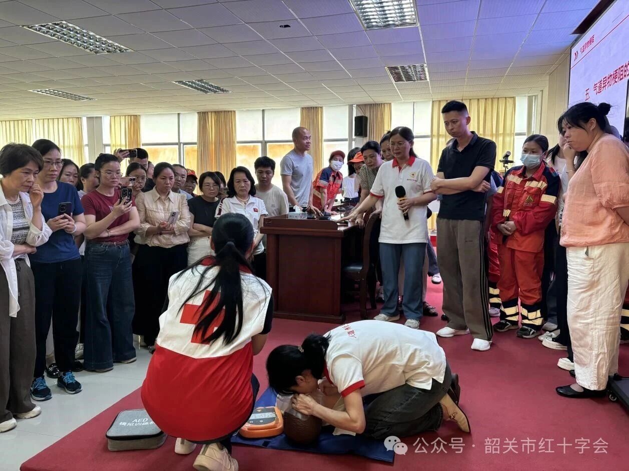 学练考结合丨翁源县红十字会心肺复苏公益培训火热开班！
