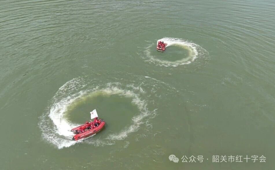 以练备战·守护平安--浈江区开展水上应急救援技能集训